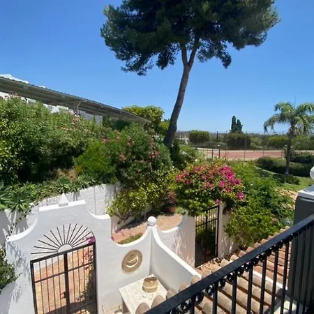 Hébergement de vacances Pergolas Marbellac